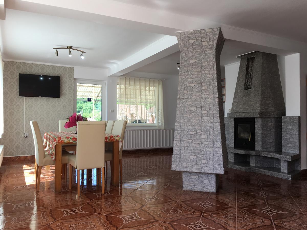 Hotel Casa Flamingo Sovata Esterno foto